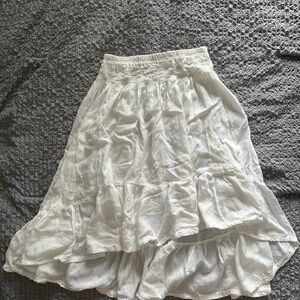 Elegant White Ruffled Skirt